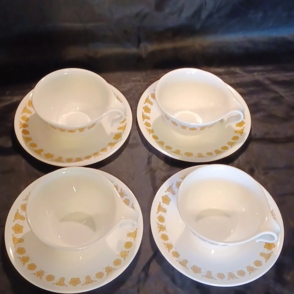 Corelle livingware by Corning 4 cup and saucer set butterfly design